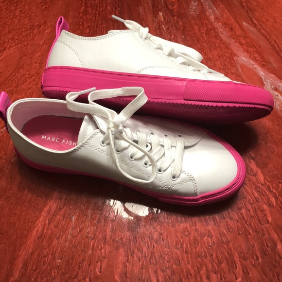 Marc fisher sneakers size 7 white and pink color - Picture 3 of 10
